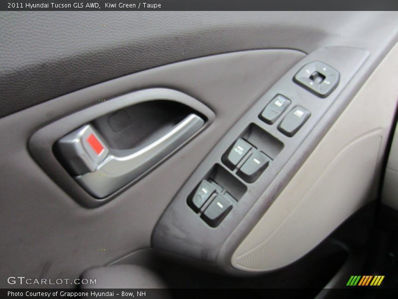Controls of 2011 Tucson GLS AWD