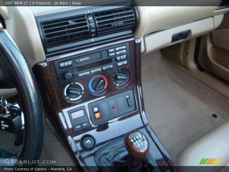 Jet Black / Beige 1997 BMW Z3 2.8 Roadster