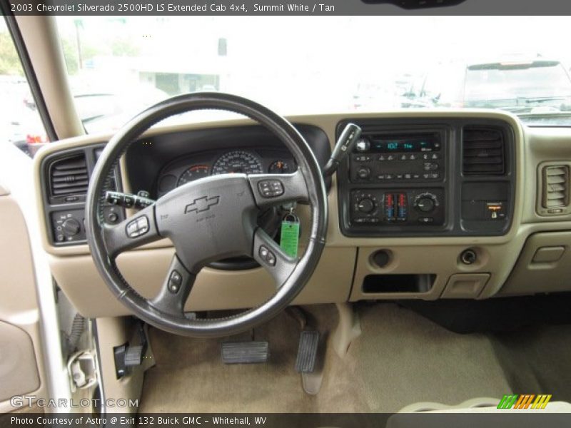 Dashboard of 2003 Silverado 2500HD LS Extended Cab 4x4