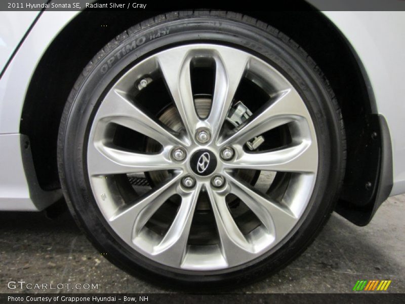 Radiant Silver / Gray 2011 Hyundai Sonata SE