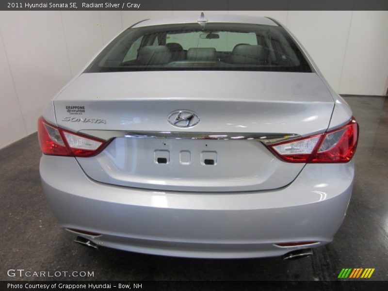 Radiant Silver / Gray 2011 Hyundai Sonata SE