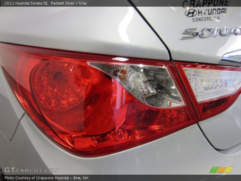 Radiant Silver / Gray 2011 Hyundai Sonata SE