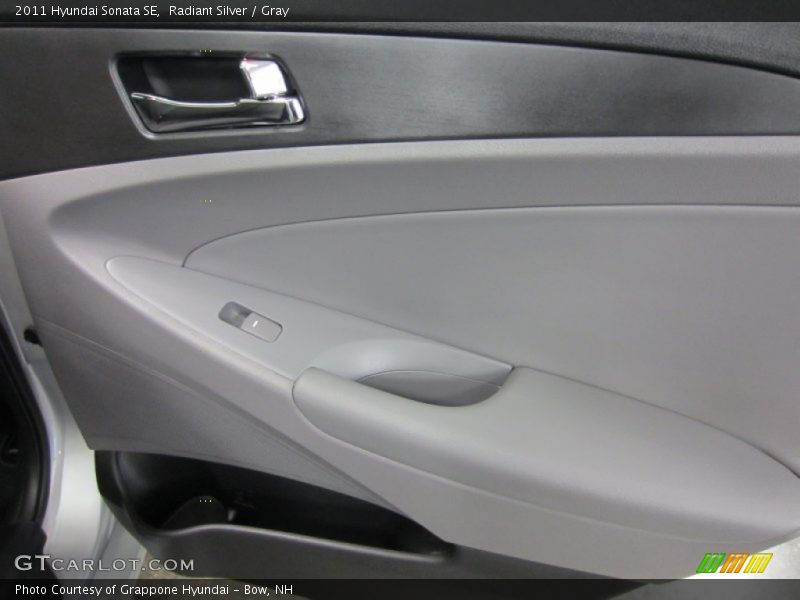 Radiant Silver / Gray 2011 Hyundai Sonata SE