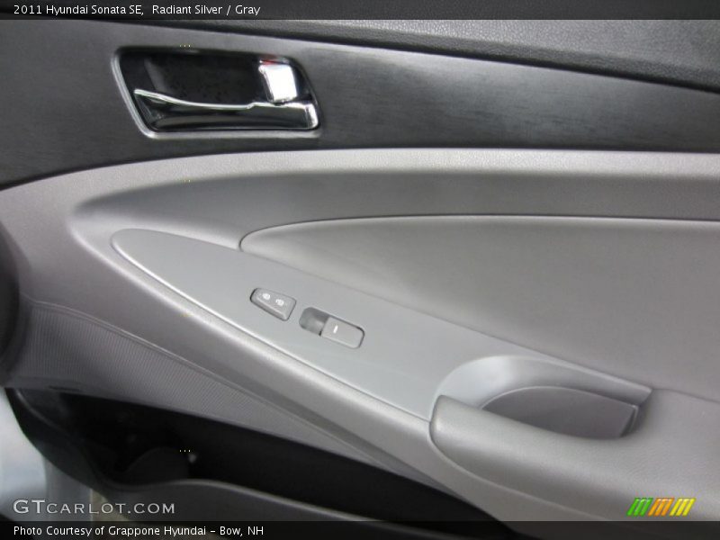 Radiant Silver / Gray 2011 Hyundai Sonata SE