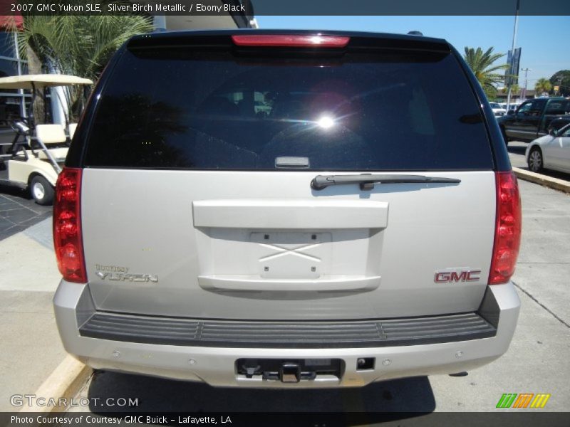 Silver Birch Metallic / Ebony Black 2007 GMC Yukon SLE
