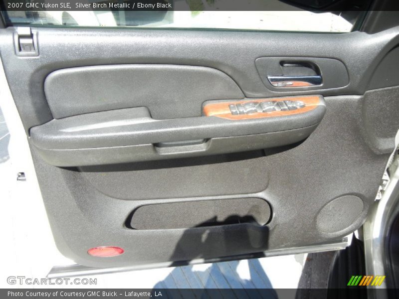 Silver Birch Metallic / Ebony Black 2007 GMC Yukon SLE