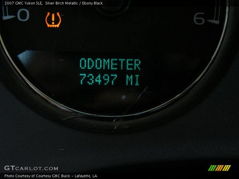Silver Birch Metallic / Ebony Black 2007 GMC Yukon SLE