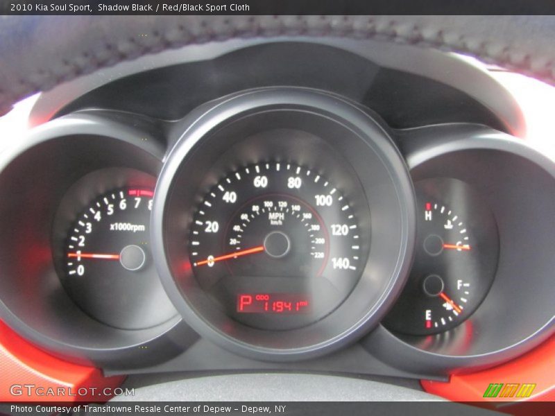 Shadow Black / Red/Black Sport Cloth 2010 Kia Soul Sport