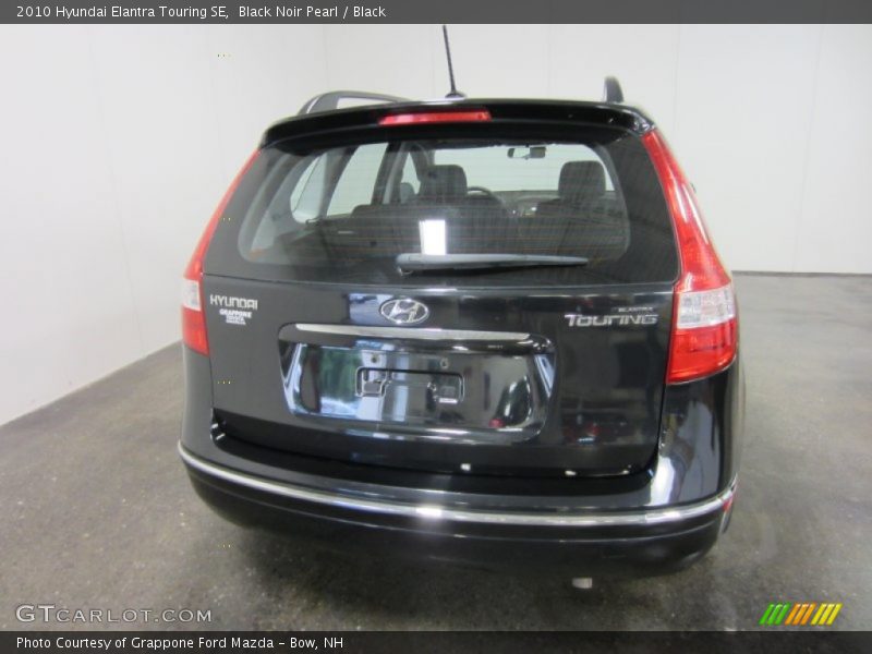 Black Noir Pearl / Black 2010 Hyundai Elantra Touring SE