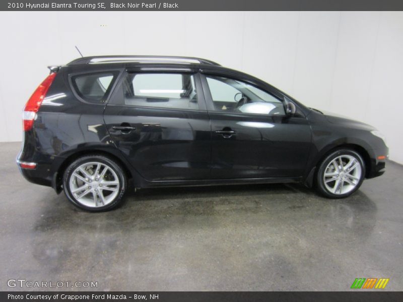 Black Noir Pearl / Black 2010 Hyundai Elantra Touring SE