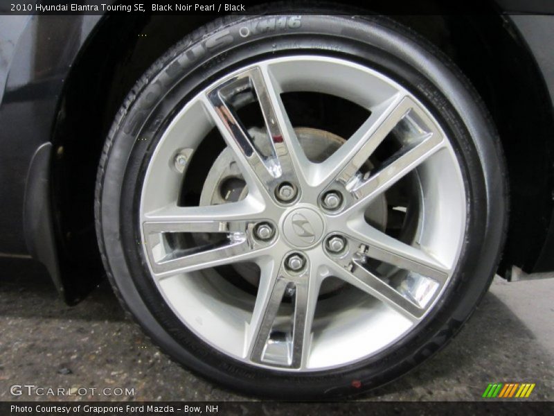 Black Noir Pearl / Black 2010 Hyundai Elantra Touring SE