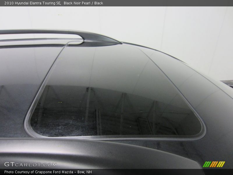 Black Noir Pearl / Black 2010 Hyundai Elantra Touring SE