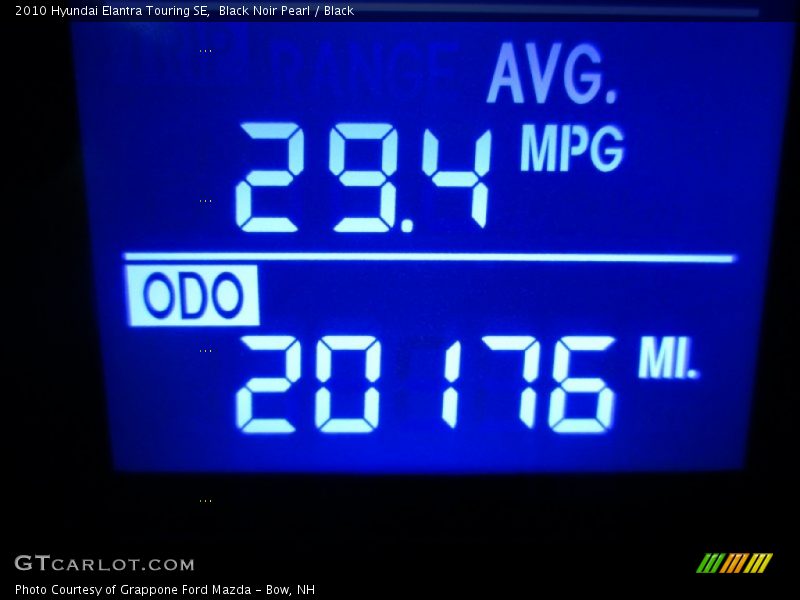 Black Noir Pearl / Black 2010 Hyundai Elantra Touring SE