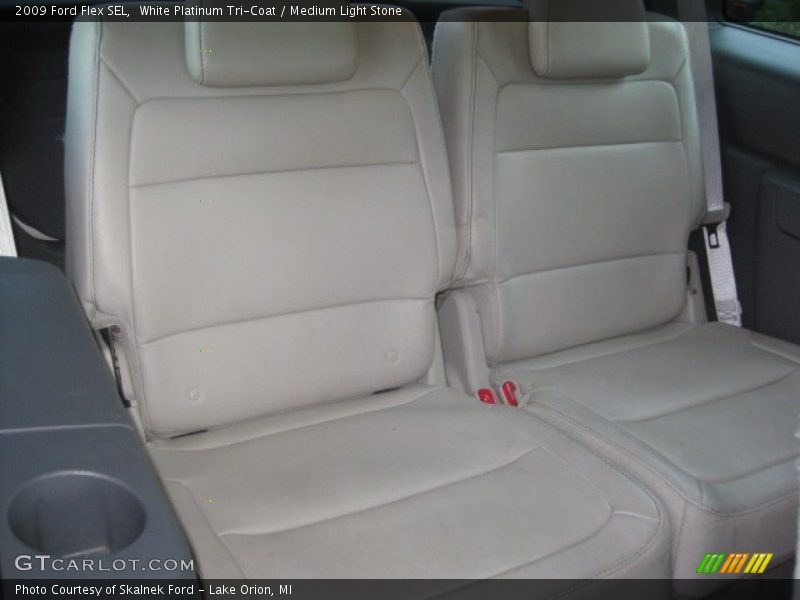 White Platinum Tri-Coat / Medium Light Stone 2009 Ford Flex SEL