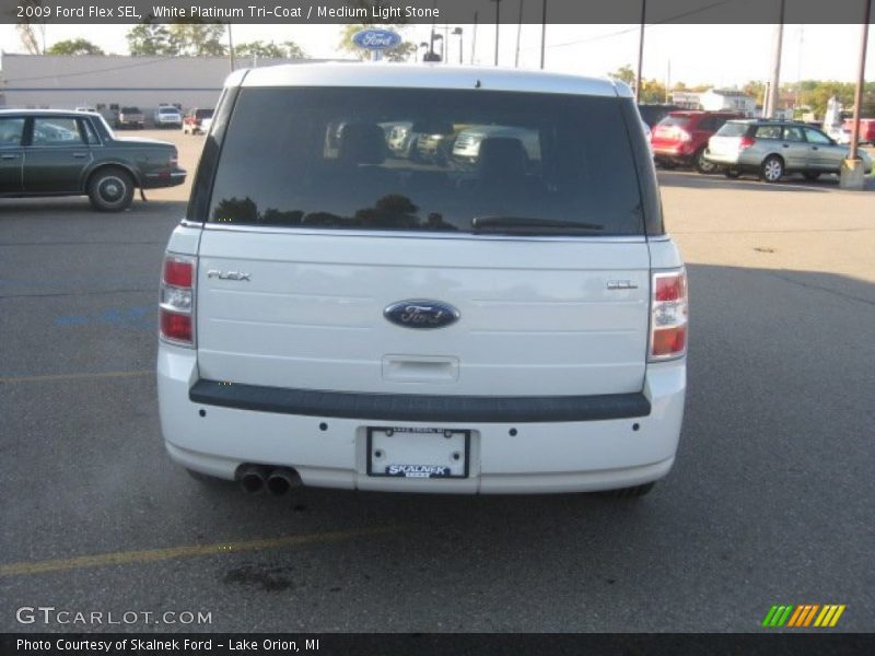 White Platinum Tri-Coat / Medium Light Stone 2009 Ford Flex SEL