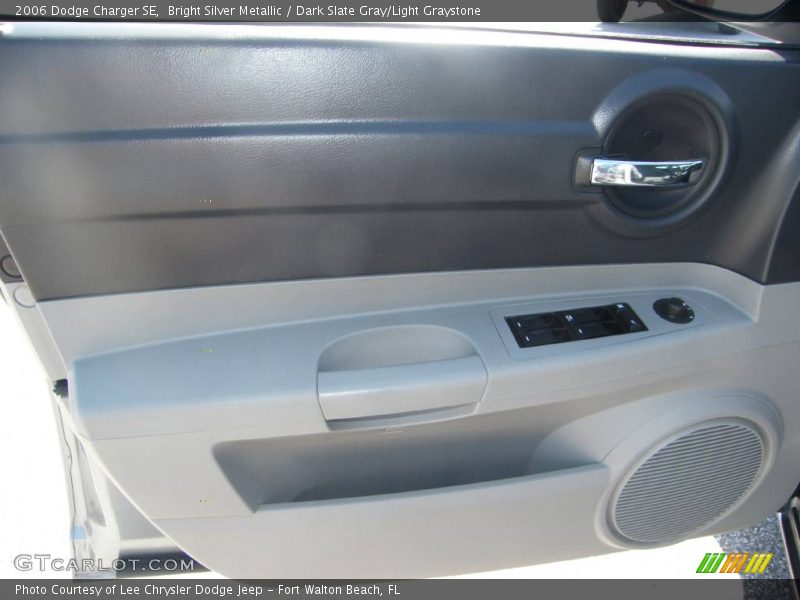Bright Silver Metallic / Dark Slate Gray/Light Graystone 2006 Dodge Charger SE