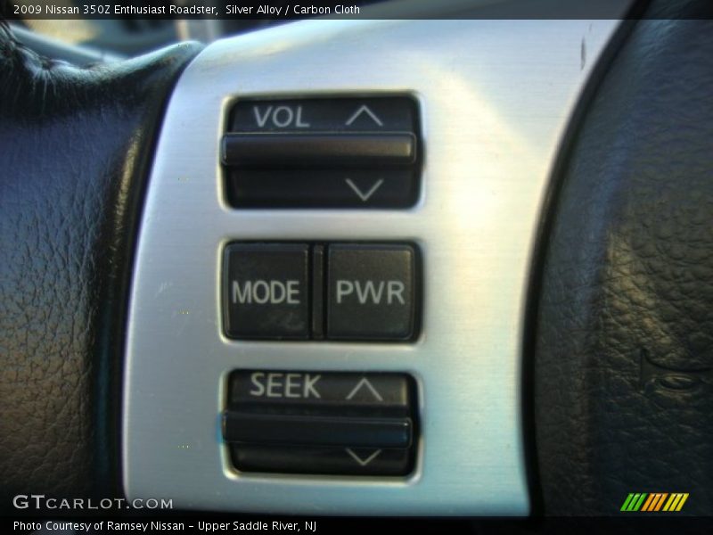 Silver Alloy / Carbon Cloth 2009 Nissan 350Z Enthusiast Roadster