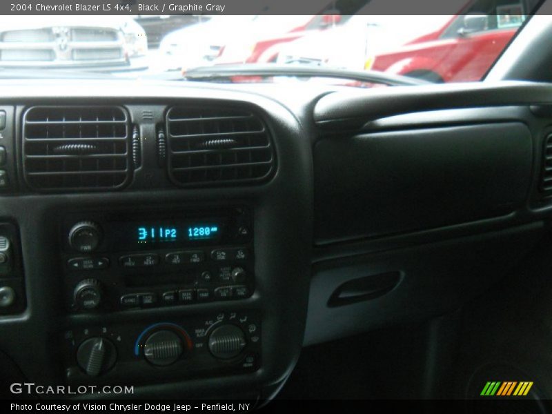 Black / Graphite Gray 2004 Chevrolet Blazer LS 4x4