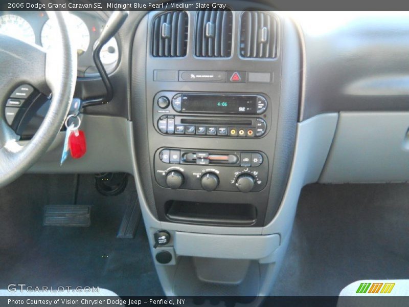 Midnight Blue Pearl / Medium Slate Gray 2006 Dodge Grand Caravan SE