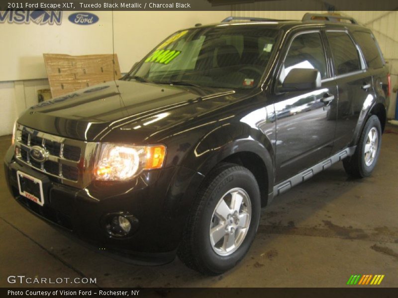Tuxedo Black Metallic / Charcoal Black 2011 Ford Escape XLT