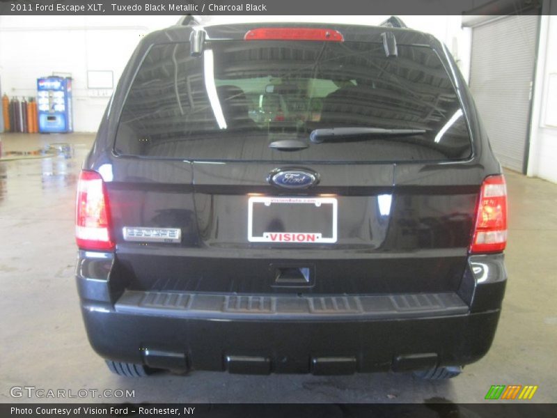 Tuxedo Black Metallic / Charcoal Black 2011 Ford Escape XLT