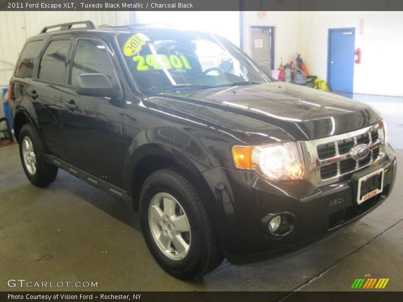 Tuxedo Black Metallic / Charcoal Black 2011 Ford Escape XLT