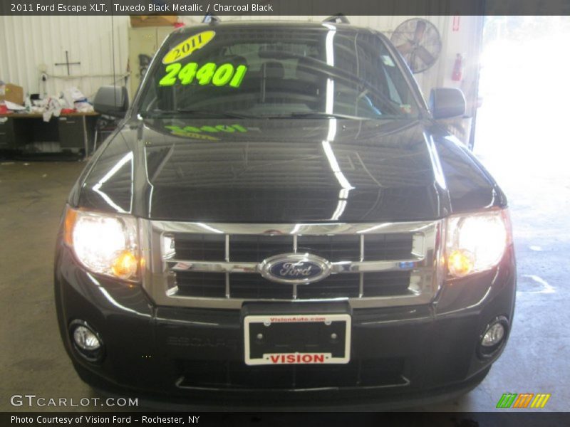 Tuxedo Black Metallic / Charcoal Black 2011 Ford Escape XLT