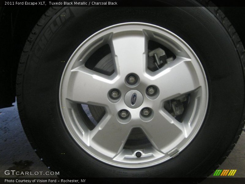 Tuxedo Black Metallic / Charcoal Black 2011 Ford Escape XLT