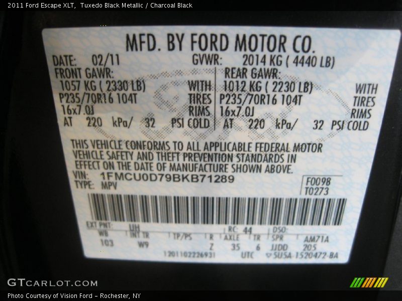 Tuxedo Black Metallic / Charcoal Black 2011 Ford Escape XLT