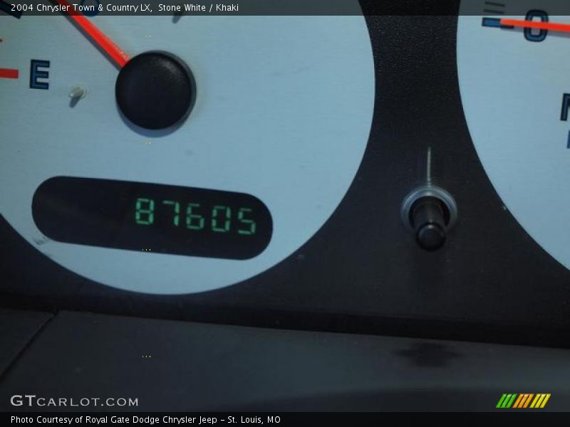 Stone White / Khaki 2004 Chrysler Town & Country LX