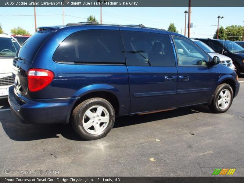 Midnight Blue Pearl / Medium Slate Gray 2005 Dodge Grand Caravan SXT