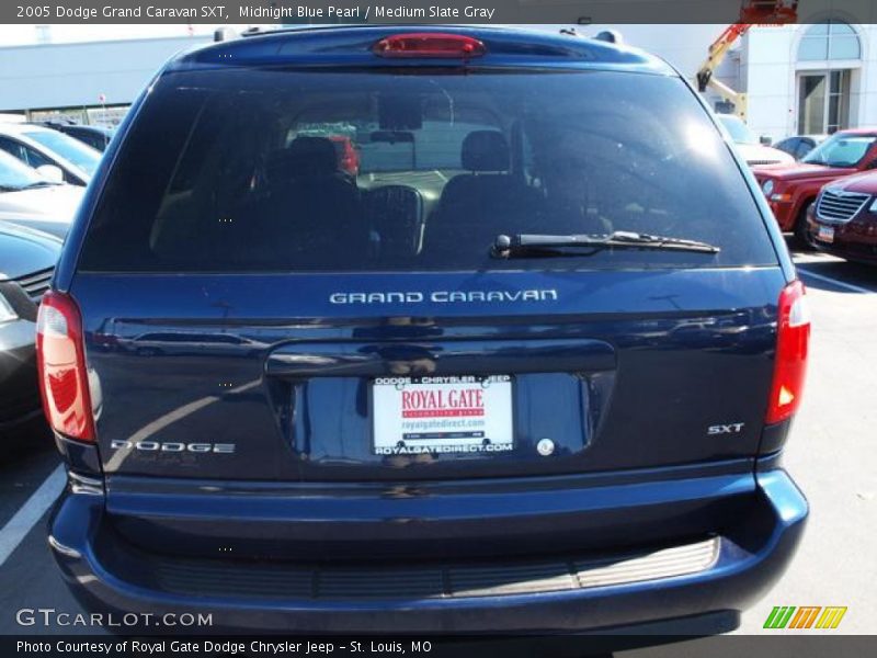 Midnight Blue Pearl / Medium Slate Gray 2005 Dodge Grand Caravan SXT