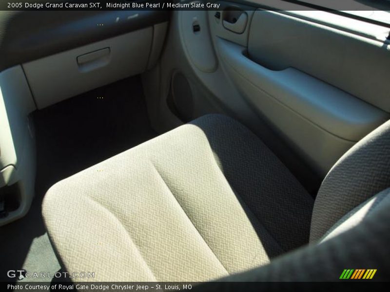 Midnight Blue Pearl / Medium Slate Gray 2005 Dodge Grand Caravan SXT