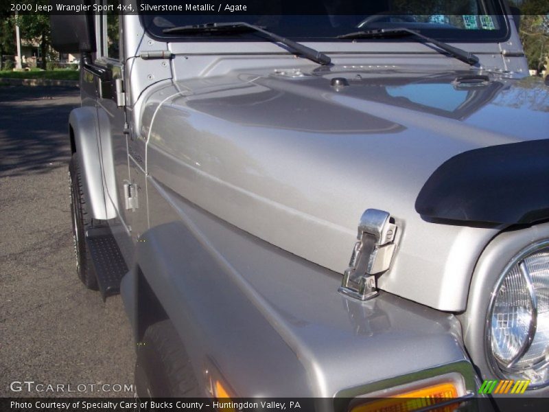 Silverstone Metallic / Agate 2000 Jeep Wrangler Sport 4x4