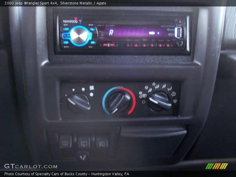 Silverstone Metallic / Agate 2000 Jeep Wrangler Sport 4x4