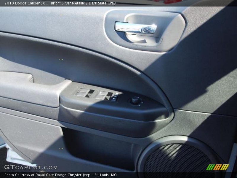 Bright Silver Metallic / Dark Slate Gray 2010 Dodge Caliber SXT