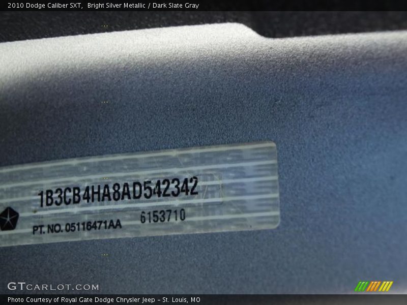 Bright Silver Metallic / Dark Slate Gray 2010 Dodge Caliber SXT