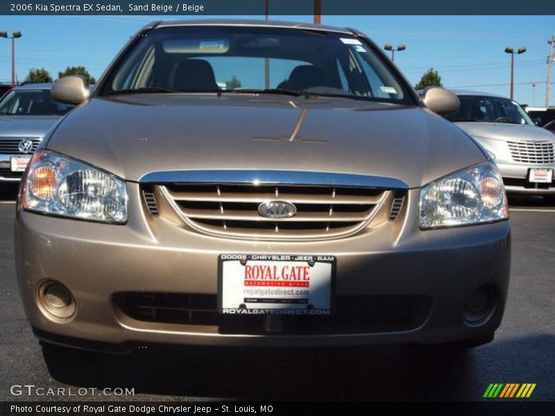 Sand Beige / Beige 2006 Kia Spectra EX Sedan