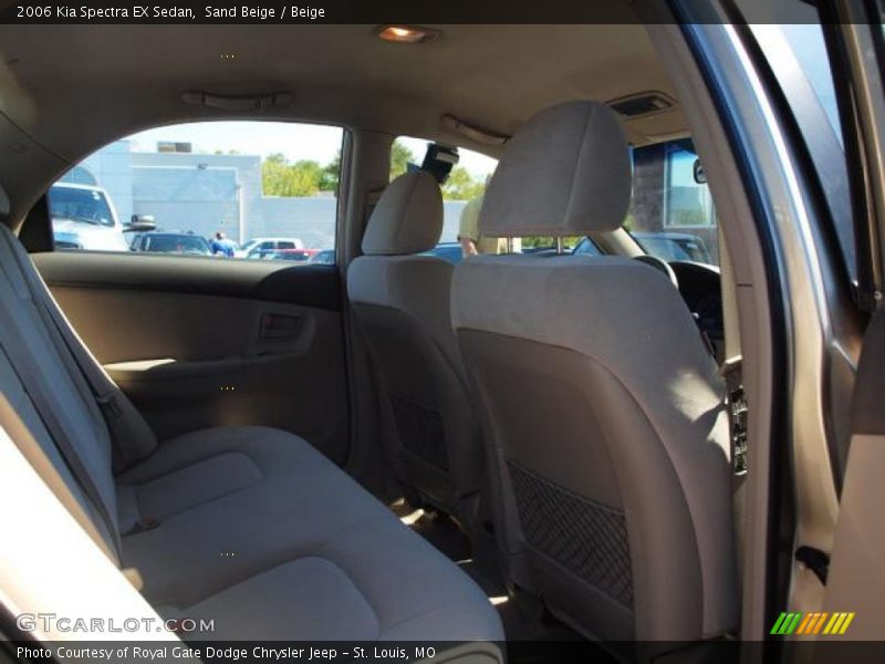 Sand Beige / Beige 2006 Kia Spectra EX Sedan