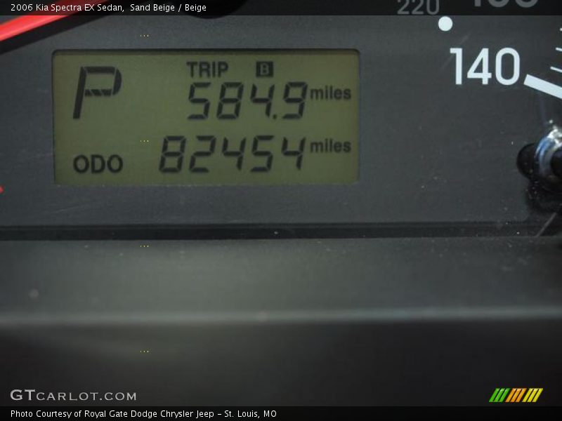 Sand Beige / Beige 2006 Kia Spectra EX Sedan