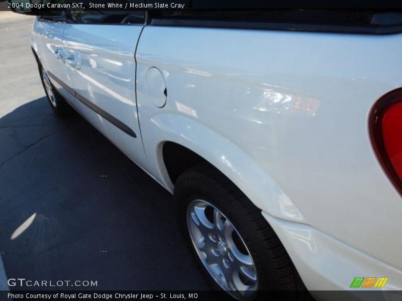Stone White / Medium Slate Gray 2004 Dodge Caravan SXT