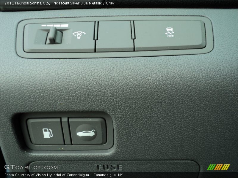Iridescent Silver Blue Metallic / Gray 2011 Hyundai Sonata GLS
