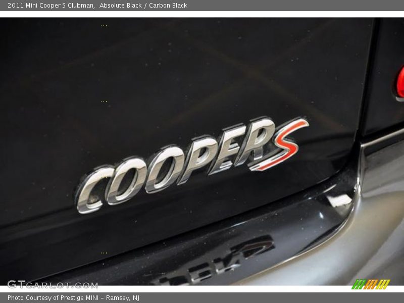 Absolute Black / Carbon Black 2011 Mini Cooper S Clubman