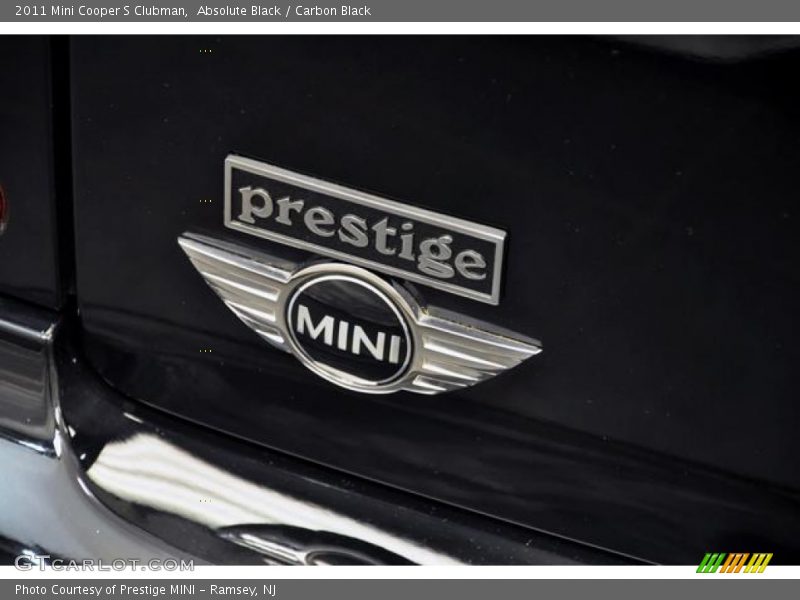Absolute Black / Carbon Black 2011 Mini Cooper S Clubman