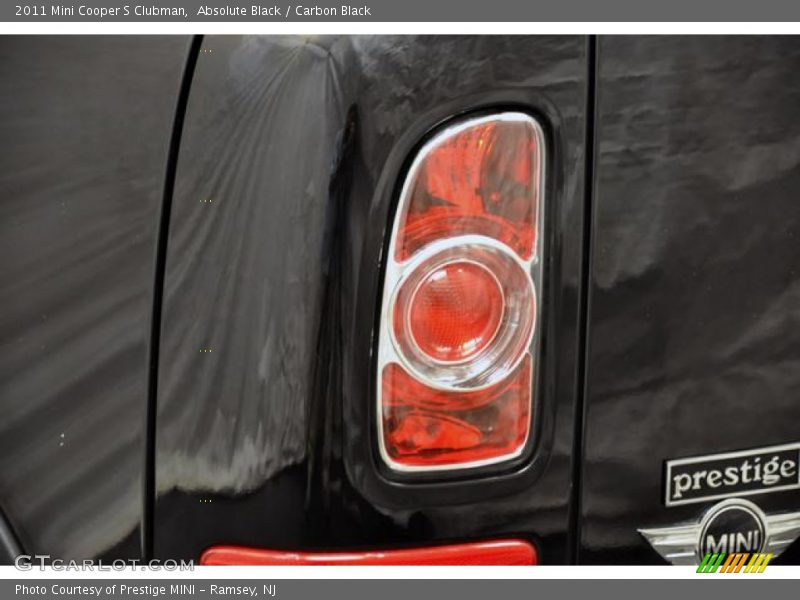 Absolute Black / Carbon Black 2011 Mini Cooper S Clubman