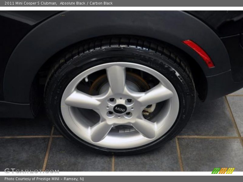 Absolute Black / Carbon Black 2011 Mini Cooper S Clubman