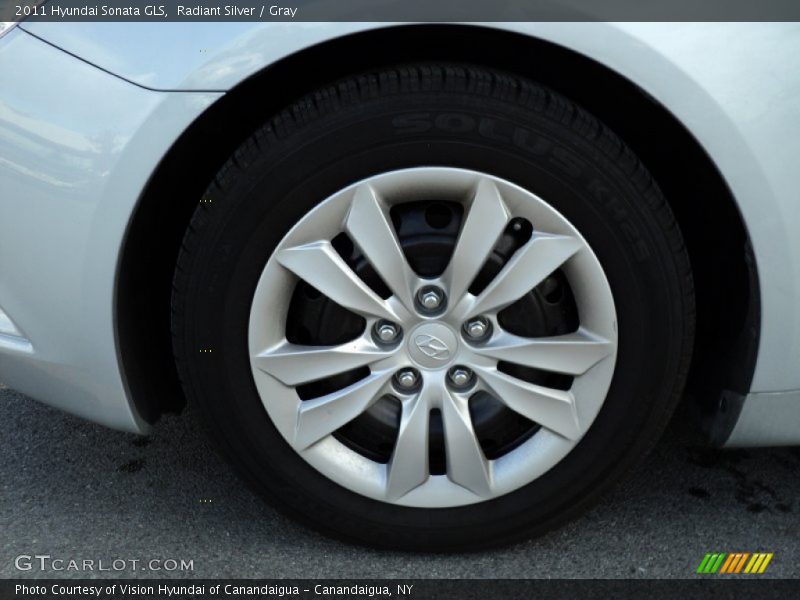 Radiant Silver / Gray 2011 Hyundai Sonata GLS