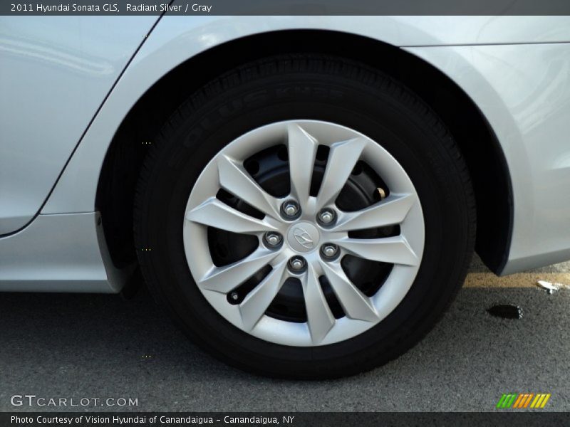 Radiant Silver / Gray 2011 Hyundai Sonata GLS