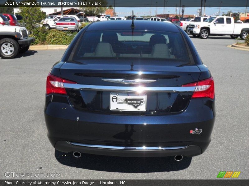 Blackberry Pearl / Black 2011 Chrysler 200 Touring