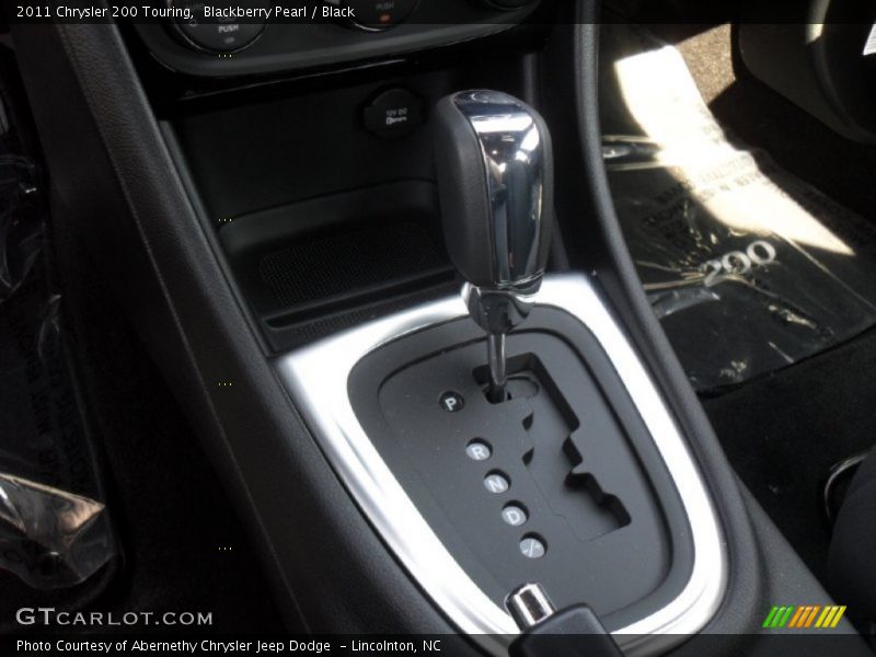 Blackberry Pearl / Black 2011 Chrysler 200 Touring